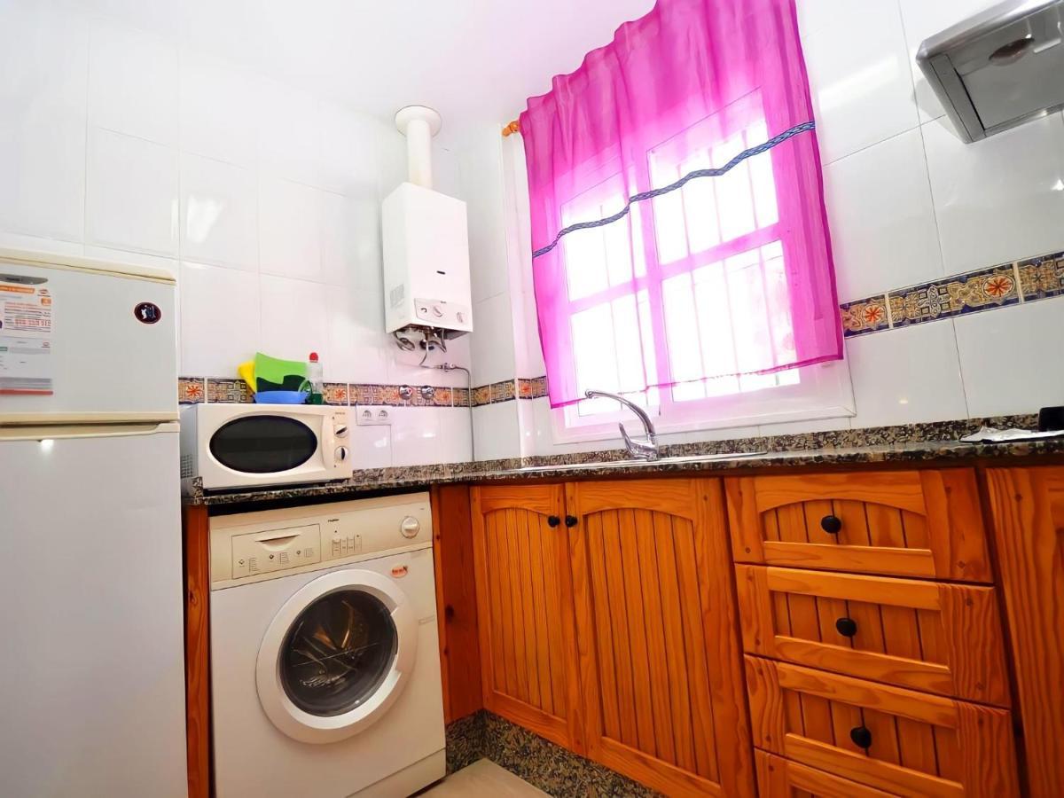 Apartamento Junto Al Mar Piscina Solo Familias โกนิล เด ลาฟรอนเตรา ภายนอก รูปภาพ